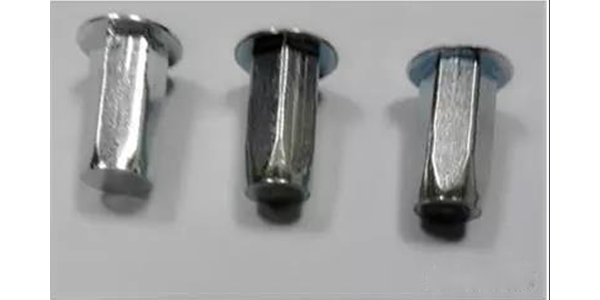 氣動鉚螺母槍是如何鉚接螺母的呢？