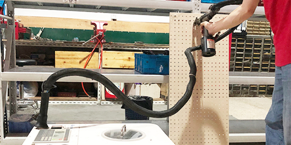 速耐自動化鉚釘槍特點及鉚接機(jī)的維護(hù)-保養(yǎng)