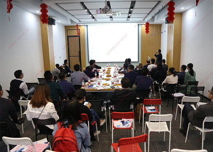 臺(tái)灣速耐潘秘書長(zhǎng)分享全員照