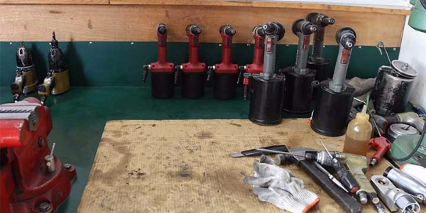 速耐十年維修老師傅教你怎么處理拉釘槍常見故障！