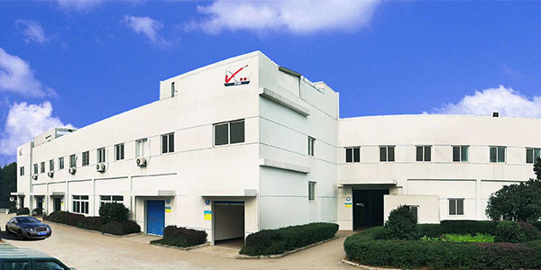 速耐自動拉釘機(jī)助力愛我東雄新項(xiàng)目提質(zhì)增效