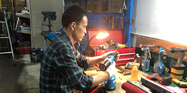 怎樣樹立速耐鉚釘槍廠家的口碑呢？[速耐鉚釘槍]